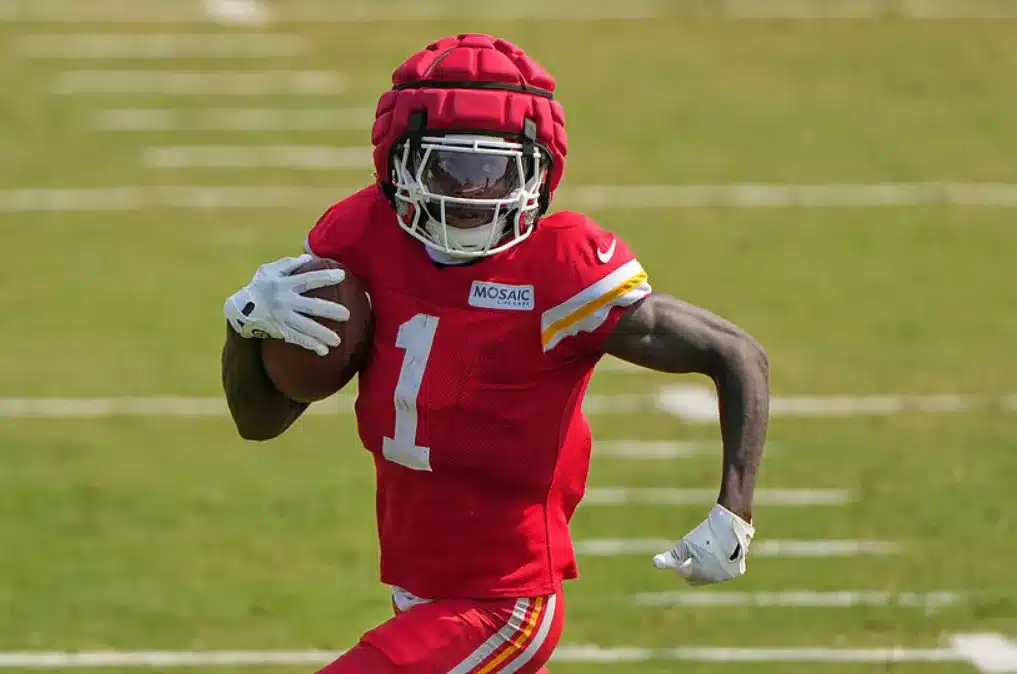 Xavier Worthy Net Worth 2025 Speed, Success, and the Rise of a Record-Breaking NFL Star